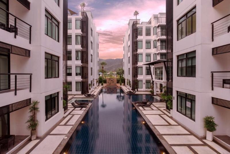 The Regent Condo Pantai Kamala Bagian luar foto
